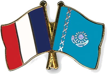 drapeaux français et kazakhstanais